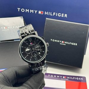 tommy hilfiger chain